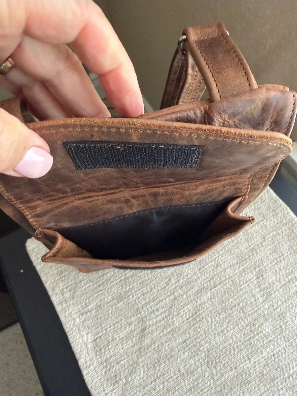 Men's Brown Leather Messenger Sling Bag with Front Pocket NWOT